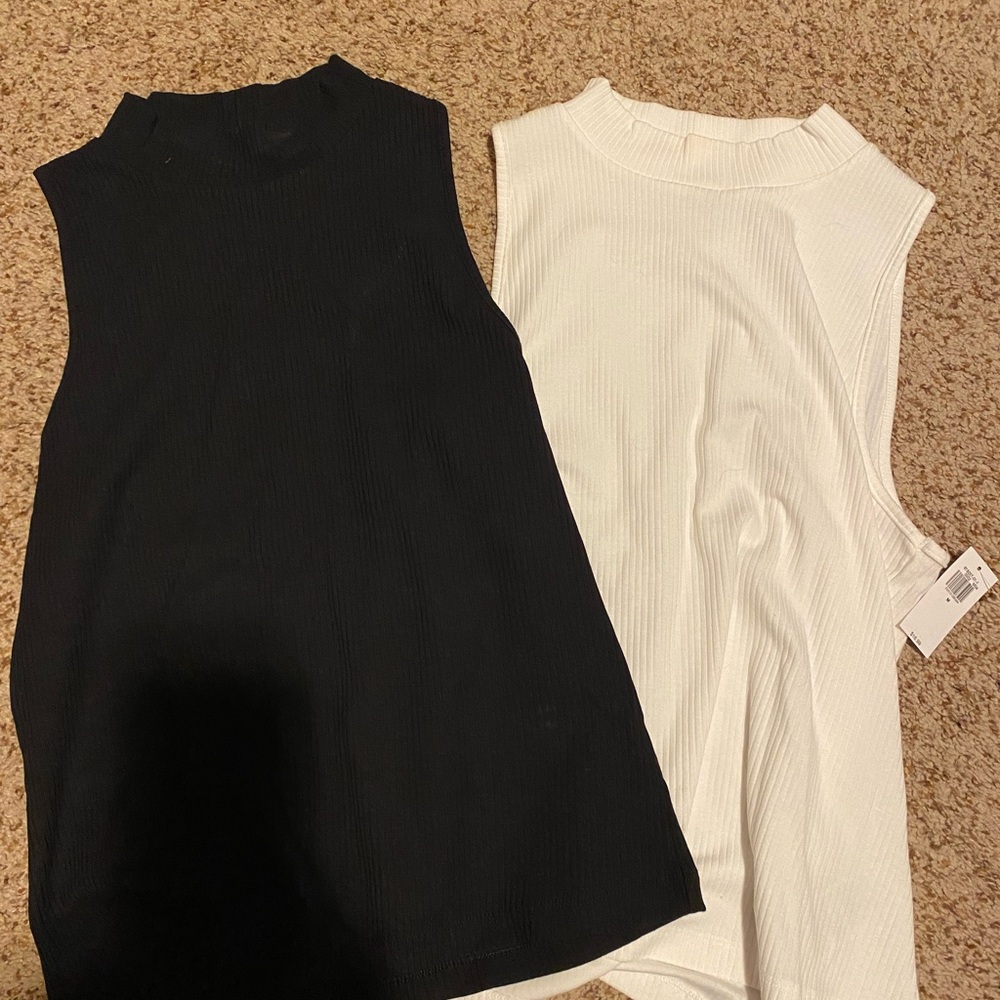Old Navy tank bundle NEW